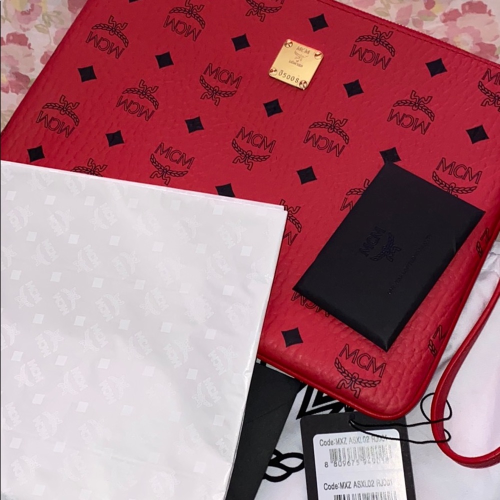 Brand New Red MCM Pouch/Wristlet ❤️❤️